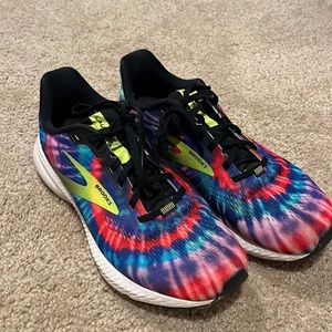 Brooks Tie Dye Launch 8